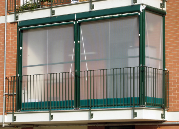 La tenda veranda: destate una tenda da sole, dinverno una veranda ... Verande da terrazzo