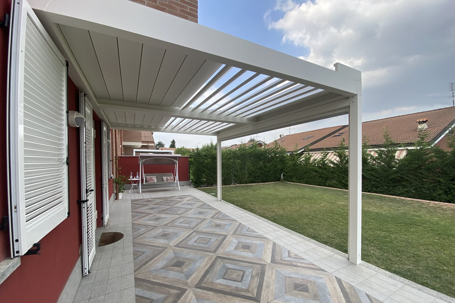 Pergola bioclimatica Modello Alba