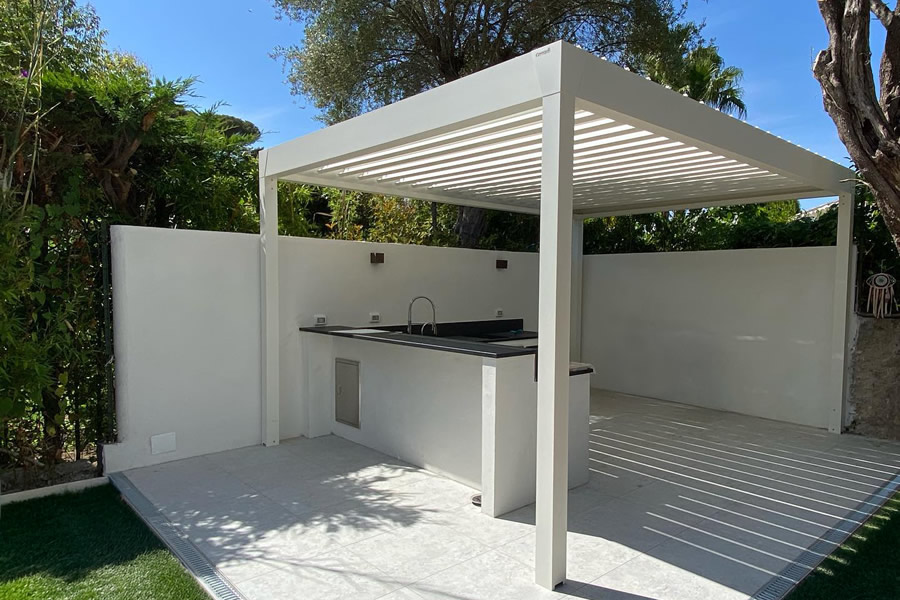 Pergola bioclimatica