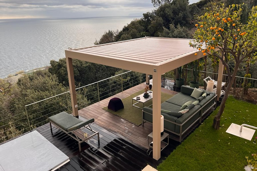 Pergola bioclimatica