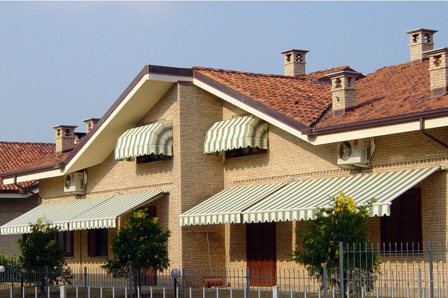 Tende da sole a bracci