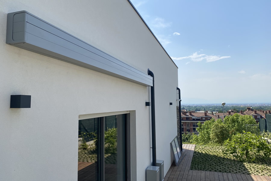 Tende da sole a bracci con cassonetto