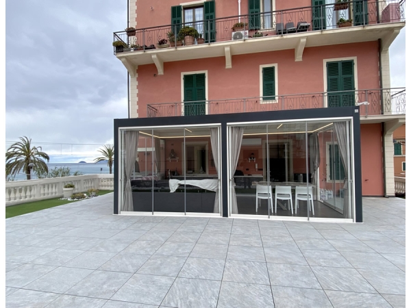 Pergola Bioclimatica a Pietra Ligure (SV)