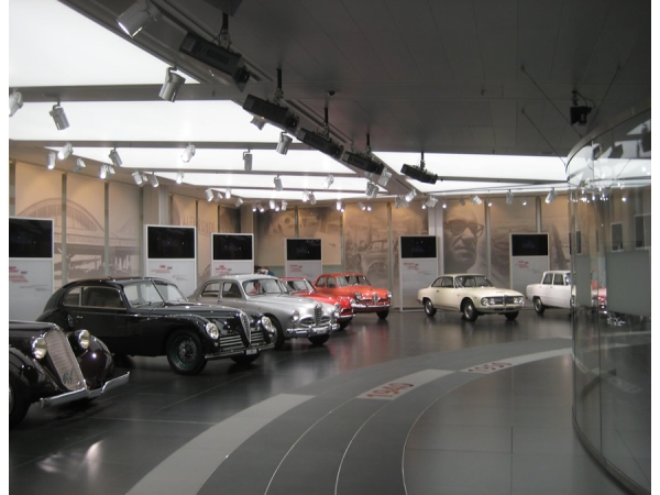 Tende a rullo per museo Alfa Romeo ad Arese
